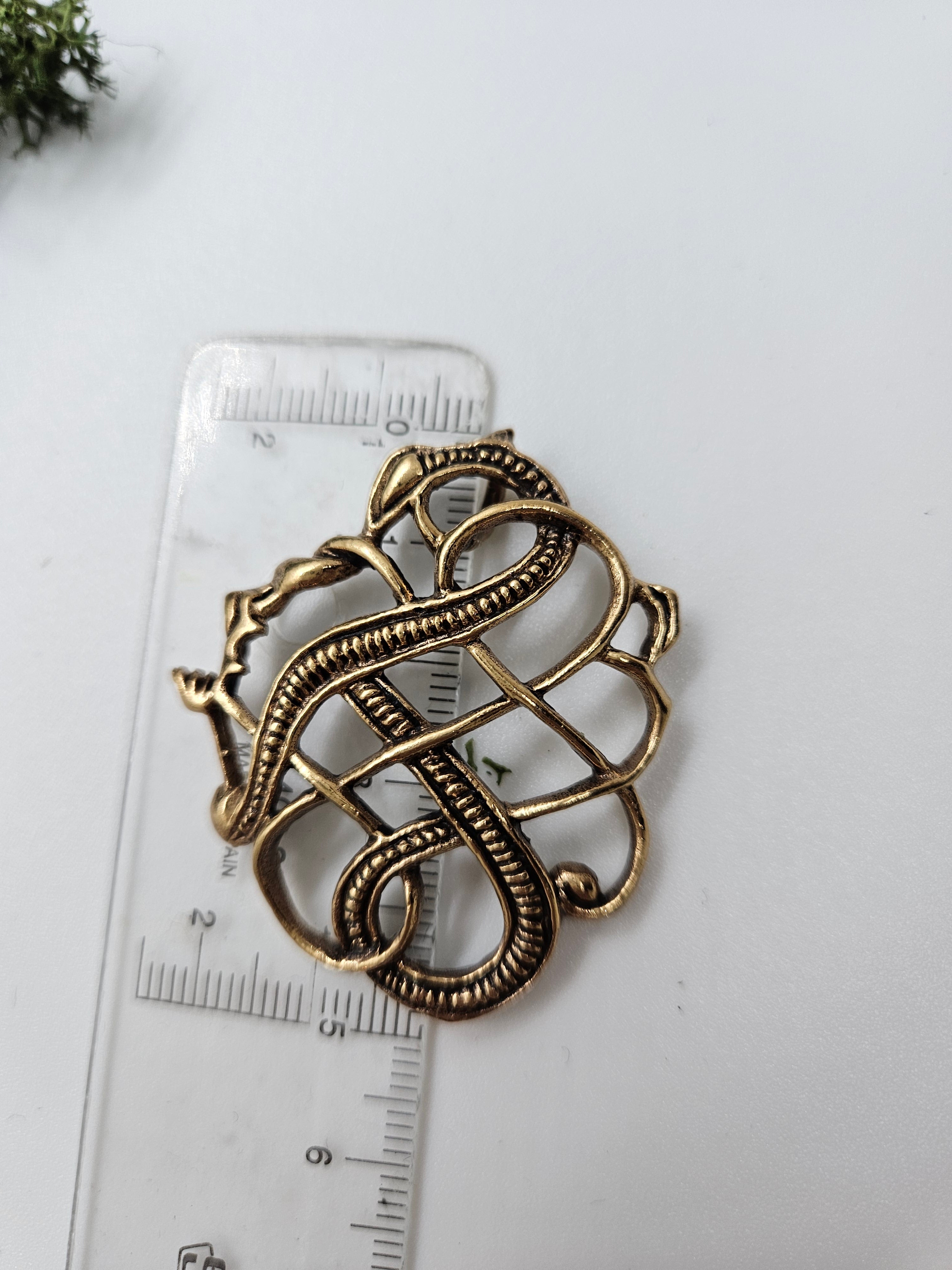 Nidhogg i Urnesstil - Bronsjeanheng