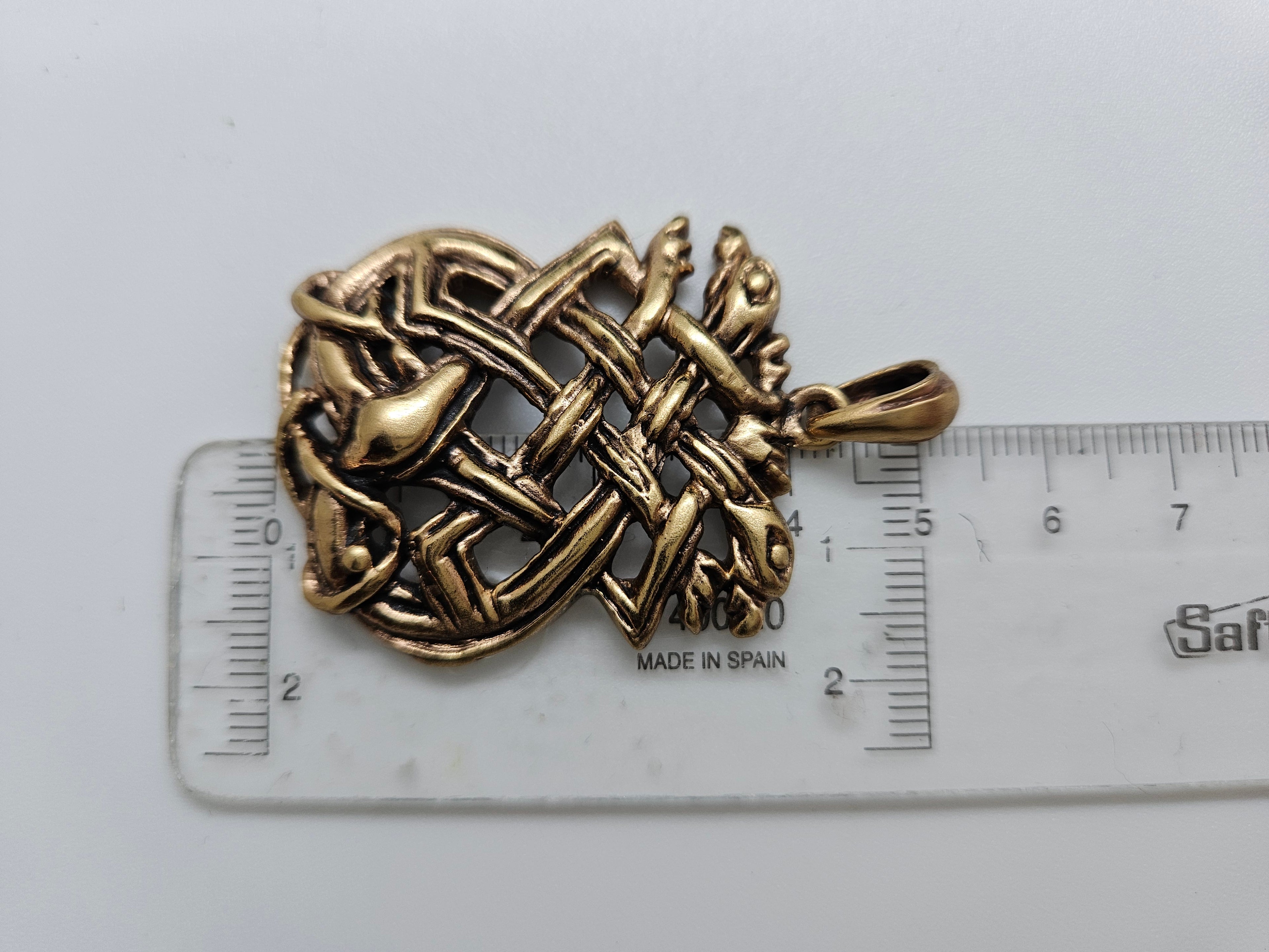 Keltiske Hunder fra Book of Kells - Bronsjeanheng