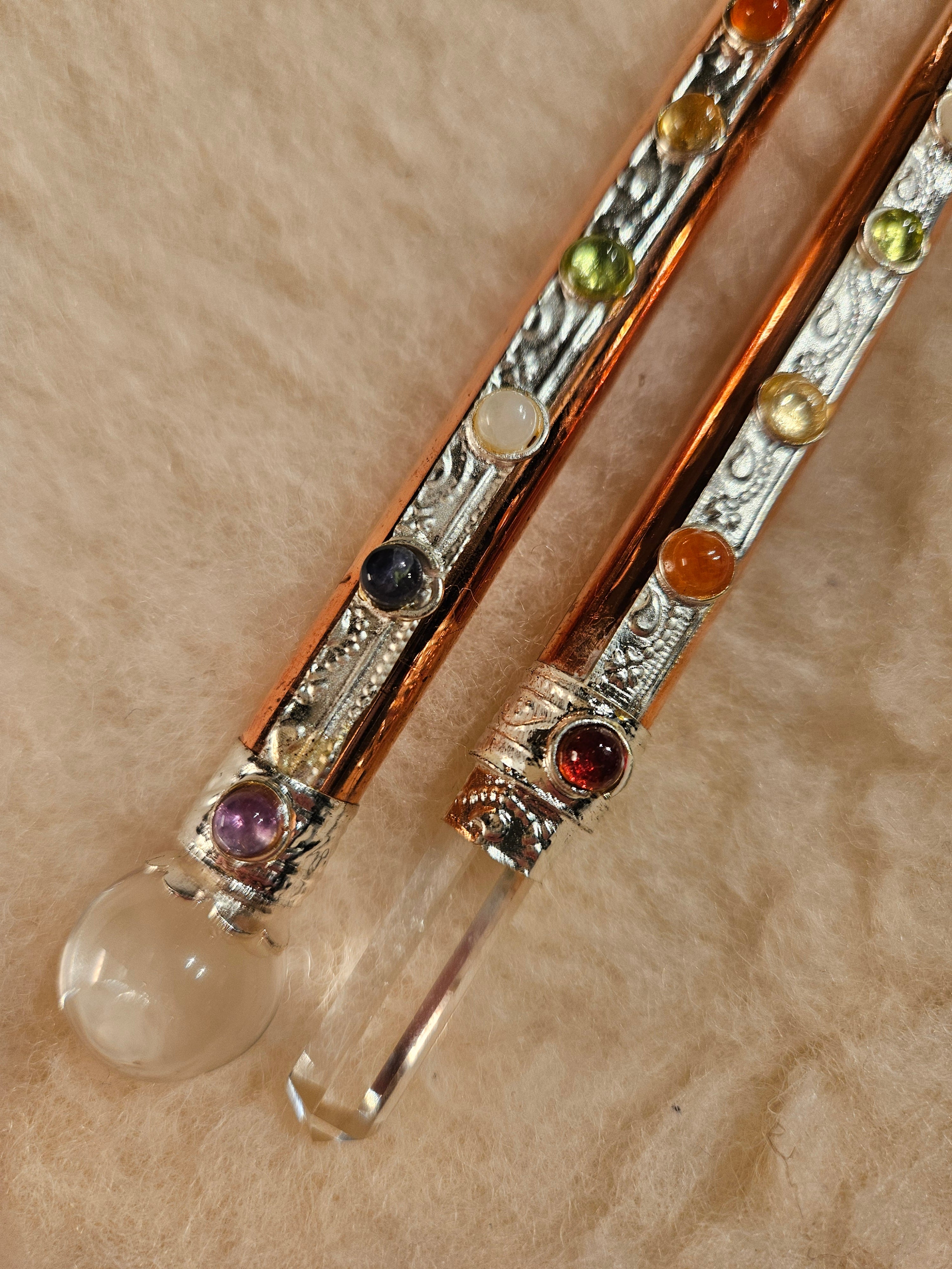 Kobberstav med Chakrasteiner