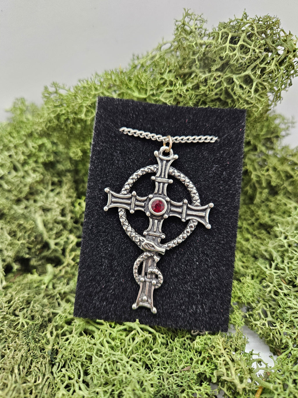 Kors med Lock Ness - Anheng Celtic Sorcery