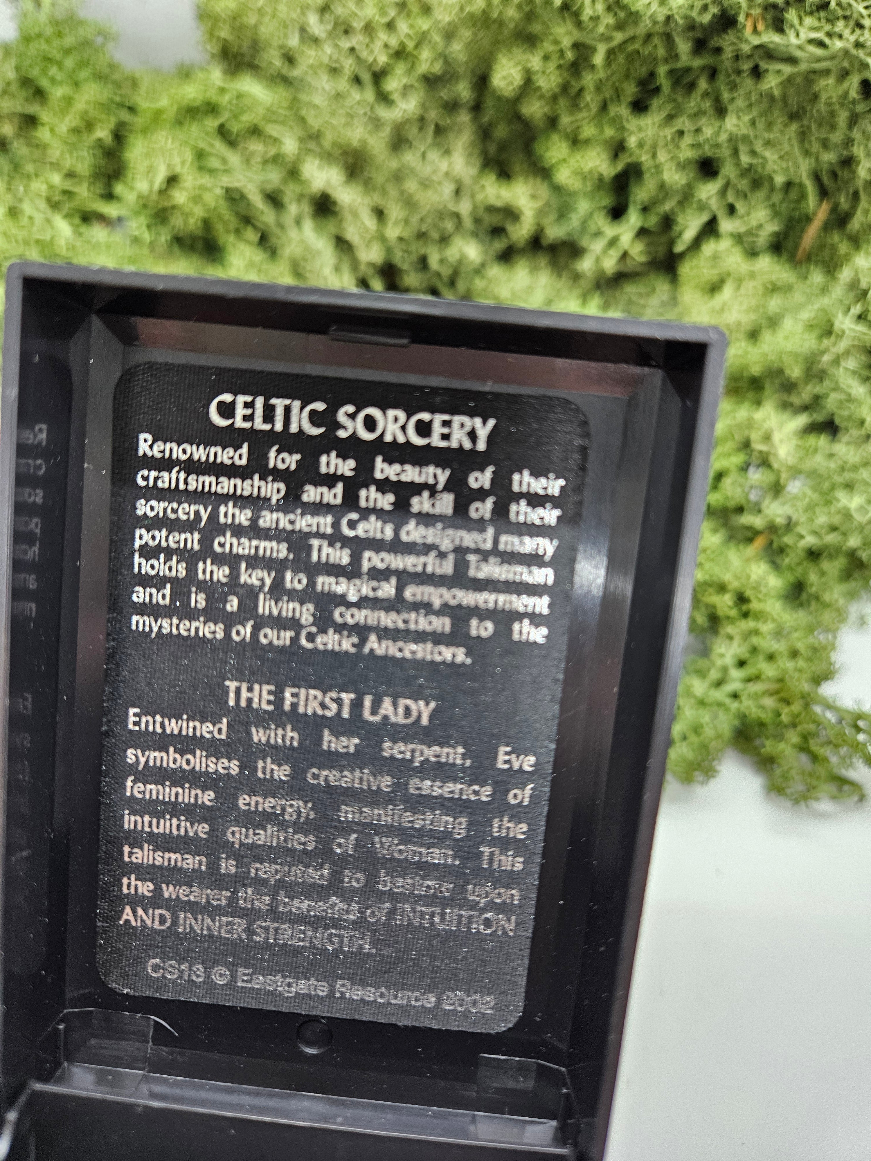 Eva og feminin energi - Anheng Celtic Sorcery