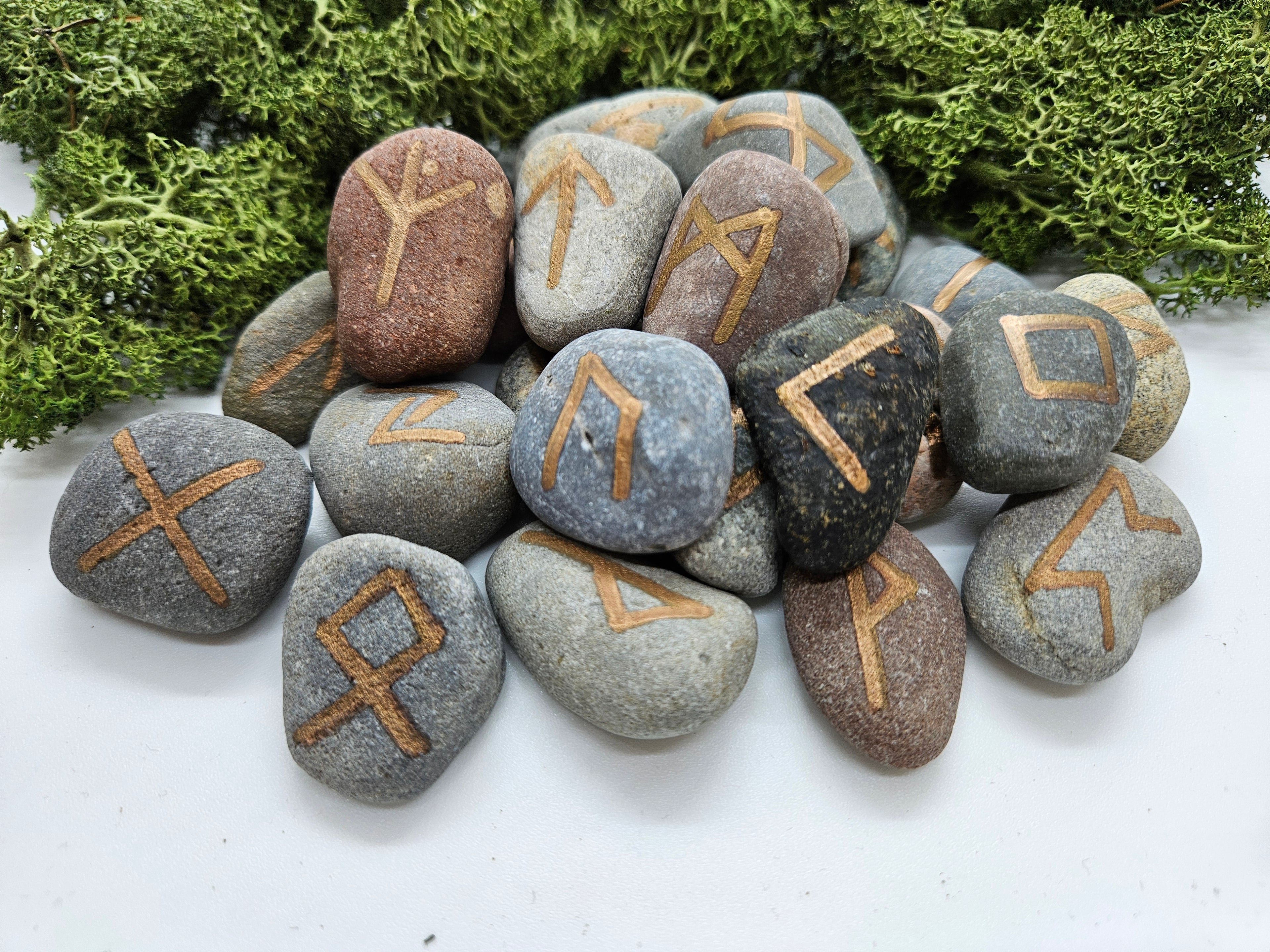 Runesett - Gull Medium